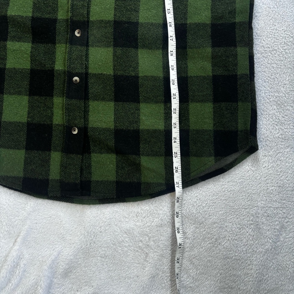 beachlunchlounge Large Women’s Soft Green and Black Flannel Casual Shirt. - Picture 6 of 9